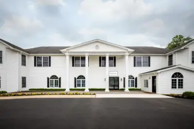 Avenues Recovery Center at Lake Ariel